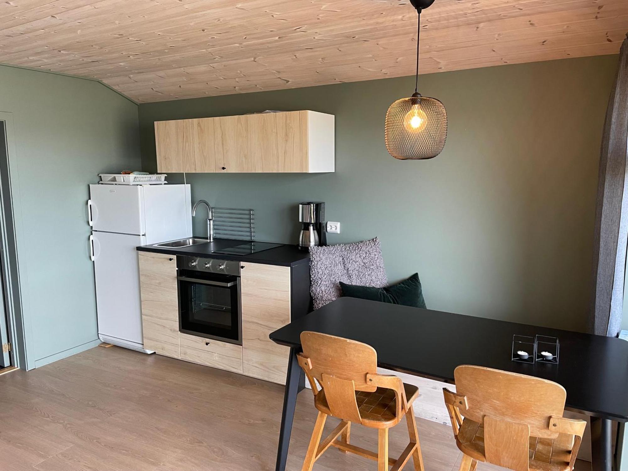 Fugelvagen, Cabins And Glamping Alvund Esterno foto