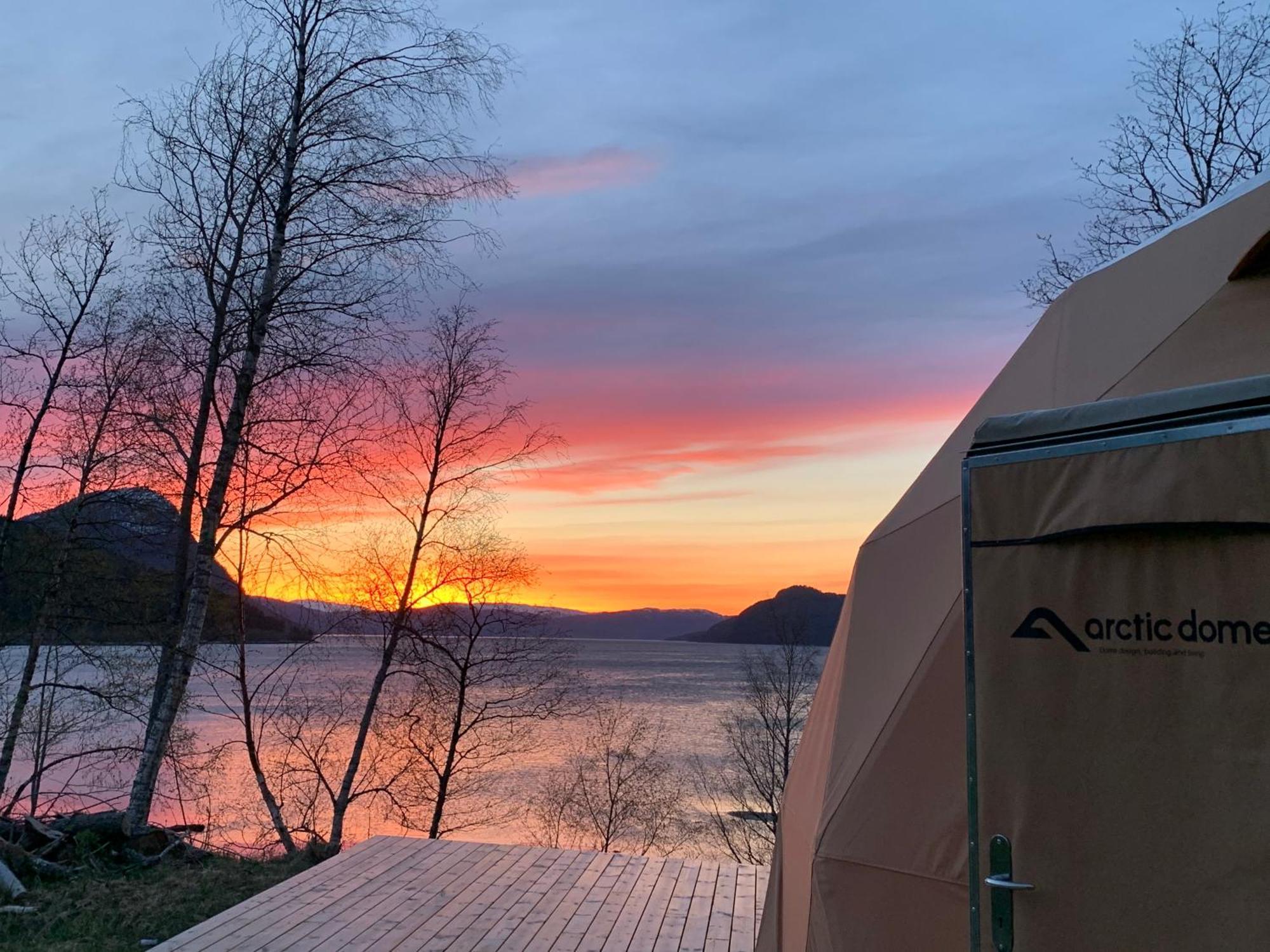 Fugelvagen, Cabins And Glamping Alvund Esterno foto