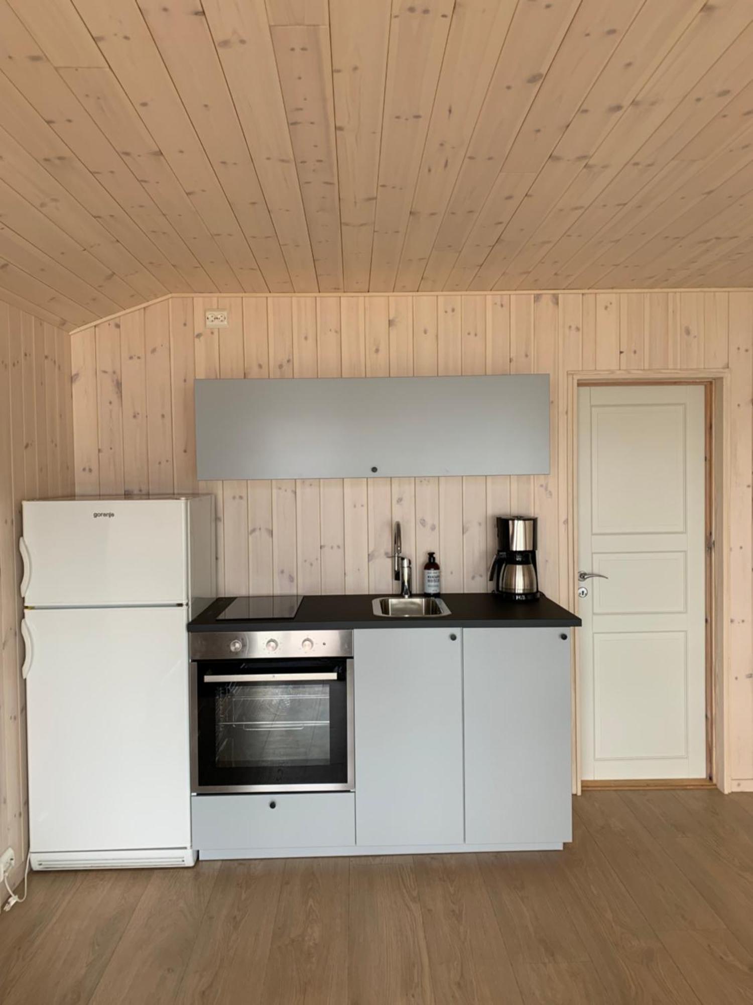 Fugelvagen, Cabins And Glamping Alvund Esterno foto