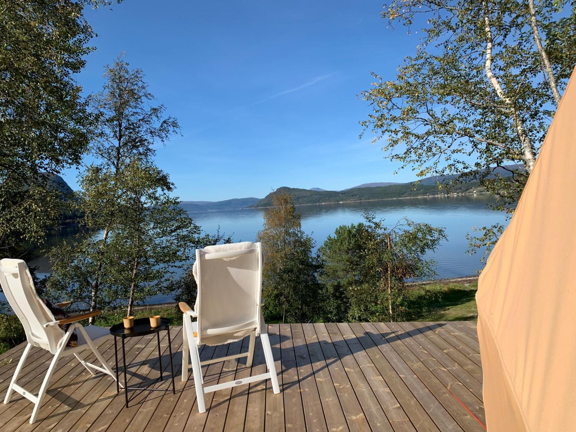Fugelvagen, Cabins And Glamping Alvund Esterno foto
